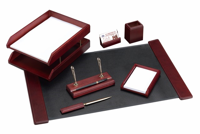 Kong Ping - 7-piece desk set, dark red - black base