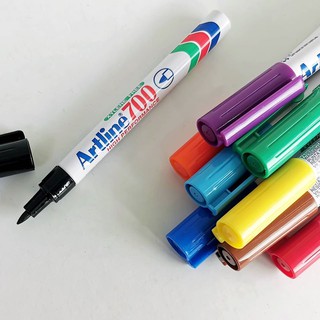 Art Line - Milestone No. 700, a box of 12 pens - 8 colors