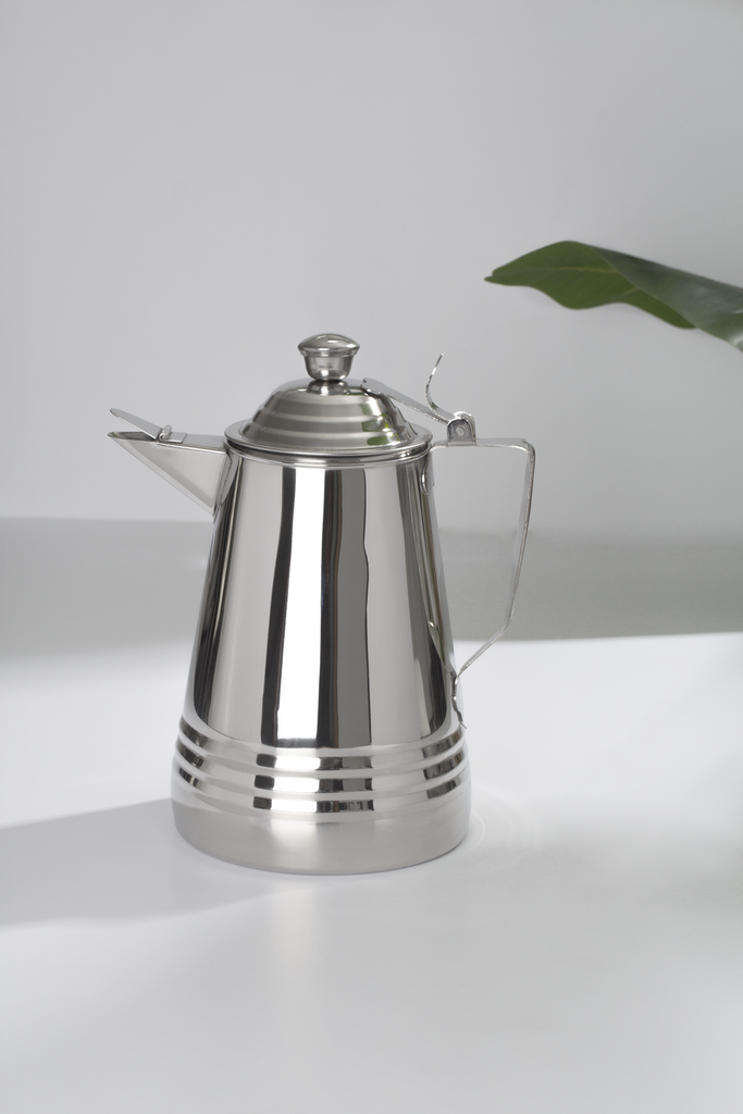 An Indian steel holder from Al Saif, practical and traditional, suitable for preparing coffee and tea with ease - third shape - 3 liters