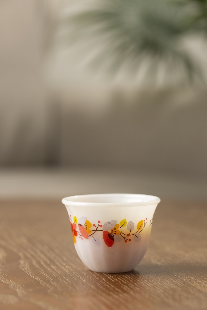 A set of Korean coffee cups from Al Saif, 12 pieces - medium - first pattern