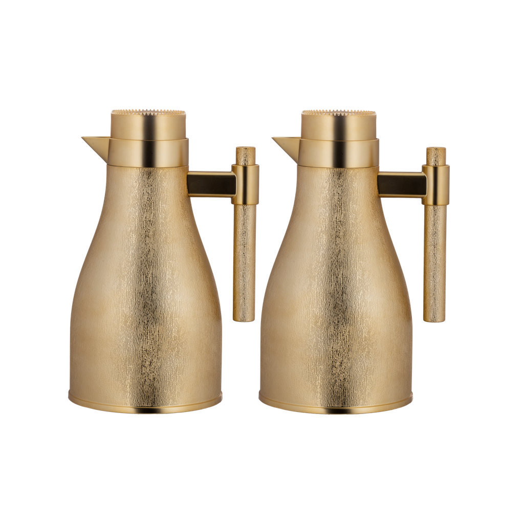 Ajwan two-piece coffee and tea set from Al Saif / Elegant design that suits all tastes / Made to maintain the heat of drinks for long hours - shiny gold