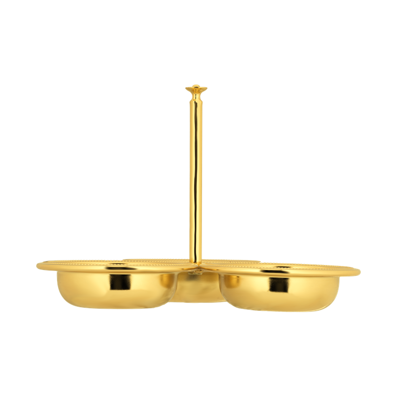 Serving plate from Al Saif / Elegant design and ideal for serving individual desserts or appetizers / Its practical size makes it suitable for daily use or for special occasions